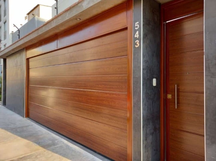 Portón de garaje finos acabados